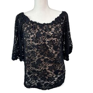 Umgee Black Lace 3/4 Sleeve Romantic Crop Top Size S.    (S142)